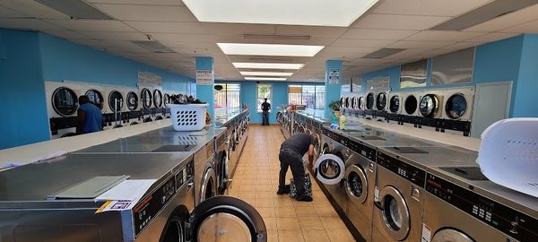 Oak Laundromat