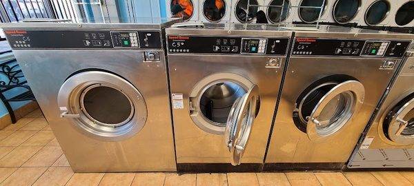 Oak Laundromat