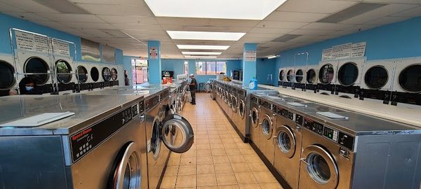 Oak Laundromat
